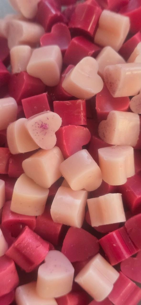 Strawberries and Cream | Beeswax and Coconut Wax Melts - Reid Street Soap Co, LLC