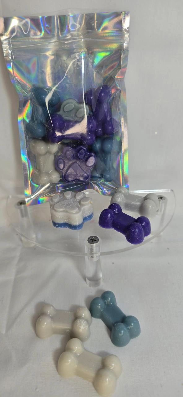 Puppy's Breath Pet-Safe Beeswax Wax Melts – Almond & Milk Scented Bone and Paw Shapes - Reid Street Soap Co, LLC