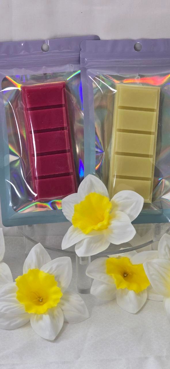 Country Summer Snap Bar Wax Melts – Beeswax & Coconut Wax with Fresh Strawberry Scent - Reid Street Soap Co, LLC