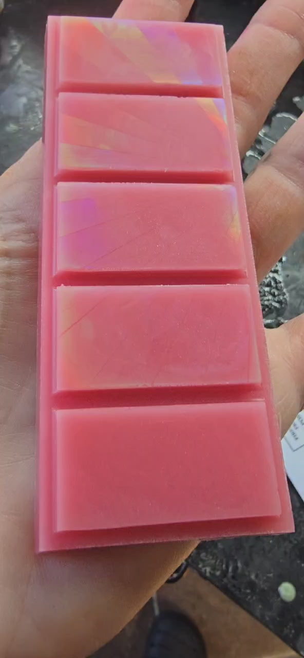 Country Summer Snap Bar Wax Melts – Beeswax & Coconut Wax with Fresh Strawberry Scent