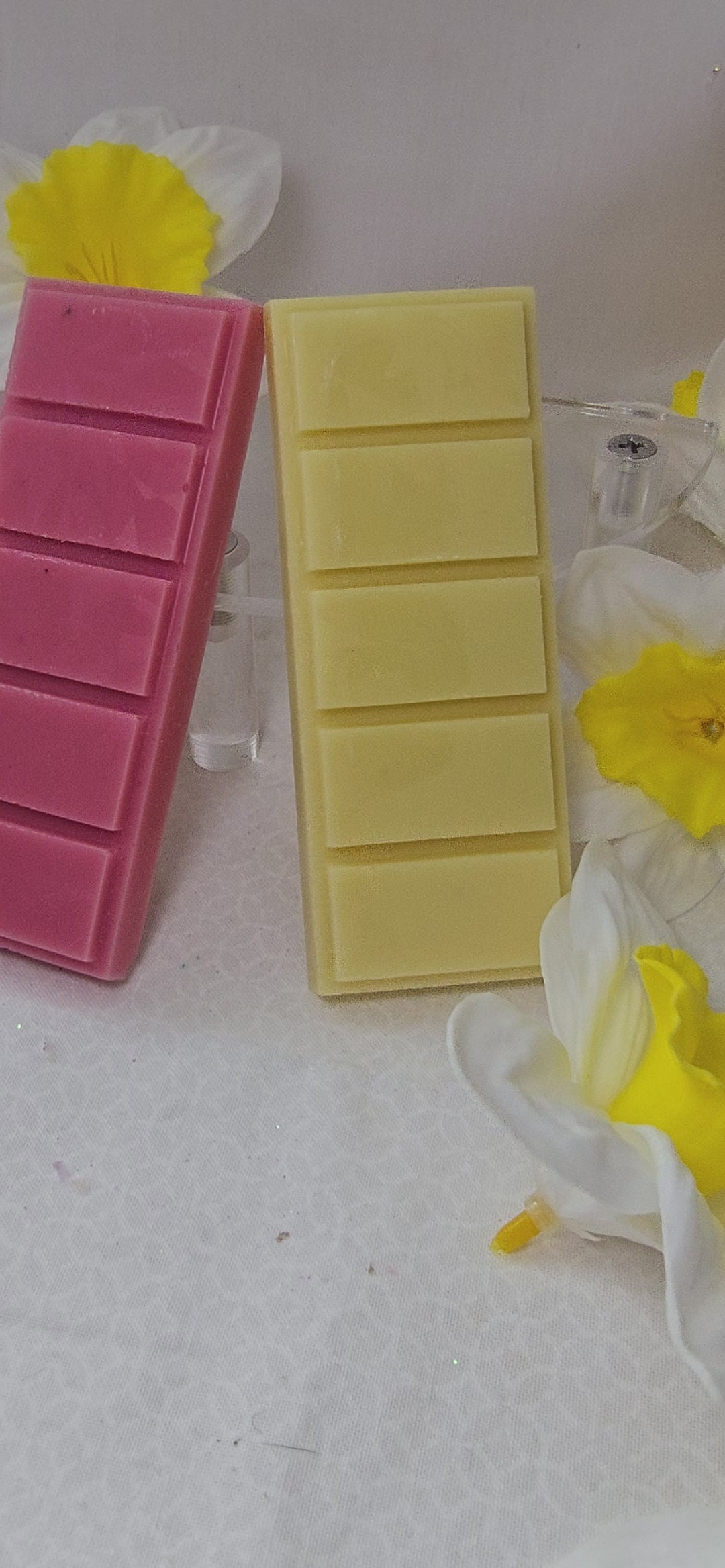 Country Summer Snap Bar Wax Melts – Beeswax & Coconut Wax with Fresh Strawberry Scent